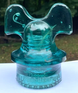 CD 257 Hemingray "Mickey Mouse" Blue Green Glass Insulator Wide Saddle Groove - Picture 1 of 15