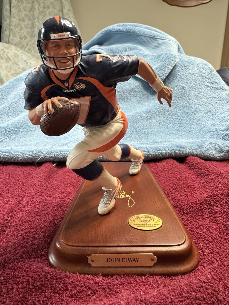 John Elwayのフィギュア John Elway NFL Fan Action Figures for sale