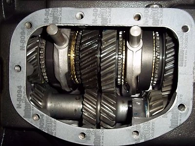 DODGE BORG WARNER T10 4 SP REBUILT TRANSMISSION 2.20 CLOSE RATIO 1 YEAR WARRANTY — 第 1/4 张图片