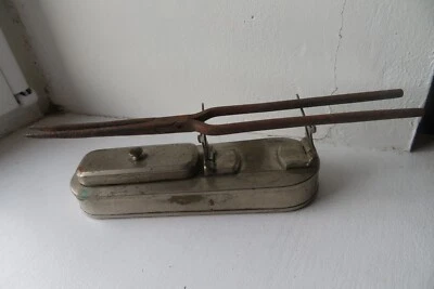 Ancien Réchaud  FER A FRISER moustaches, cheveux COIFFEUR BARBIER - Photo 1/4