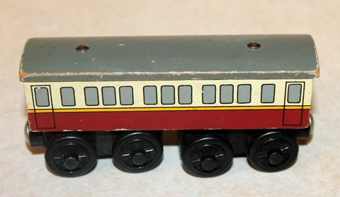 Thomas & Friends Wooden Railway Train Tank Engine -EXPRESS PASSENGER COACH- GUC! Cover