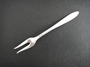 Vintage Meriden Silverplate Co First Lady Cocktail / Seafood Fork - Picture 1 of 3