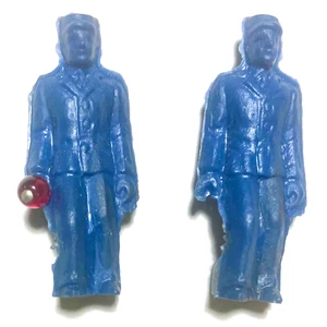 2 Railroad Worker Figures From Lionel 445 Automatic Switch Tower 1 With Lantern - Picture 1 of 1