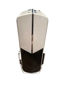 Thermaltake Versa N21 Snow Edition Translucent Window Panel SPCC ATX Mid Tower - Picture 1 of 12