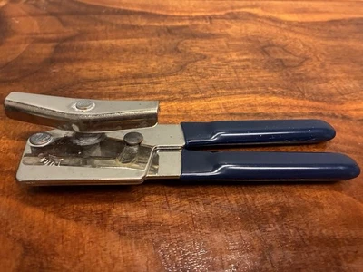 Vintage Swing Away Can Opener Dark Navy Blue Handles Made in USA -EXCELLENT- - Image 1 of 4