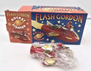 Flash Gordon Rocket Fighter Ornament - Picture 1 of 3