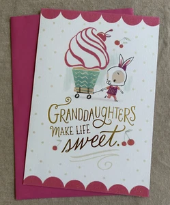 Hallmark Happy Birthday Karte mit Umschlag ~ Enkelin ~ Kind - Bild 1 von 2