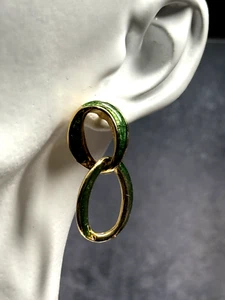 Vintage Earrings Stud Dangle Drop Gold Tone Metal Green Enamel - Picture 1 of 5
