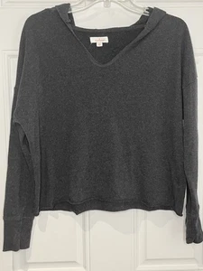 Colsie Women's Small Dark Gray Long Sleeve V Neck Cropped Hoodie - Picture 1 of 6