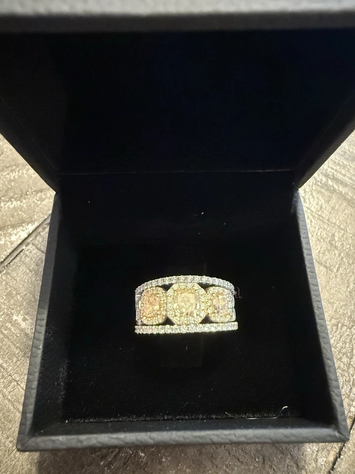 Effy 18k Two-Tone Gold Yellow Diamond Ring 1.49 Fancy Yellow Diamond VS1 Size 7 - Image 1 of 4