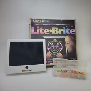 2016 Lite-Brite with original packaging, tested working - Picture 1 of 11