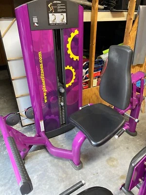 Máquina de pantorrillas - Life Fitness serie firma máquina de pantorrillas Foto 1 de 3