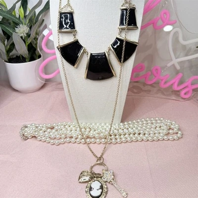 Lote de 3 colgantes camafeo de perlas esmaltadas negras de diseño de moda declaración  Foto 1 de 4