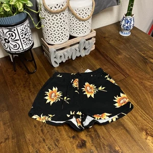 Forever 21 Women's Shorts Size XS - Picture 1 of 6