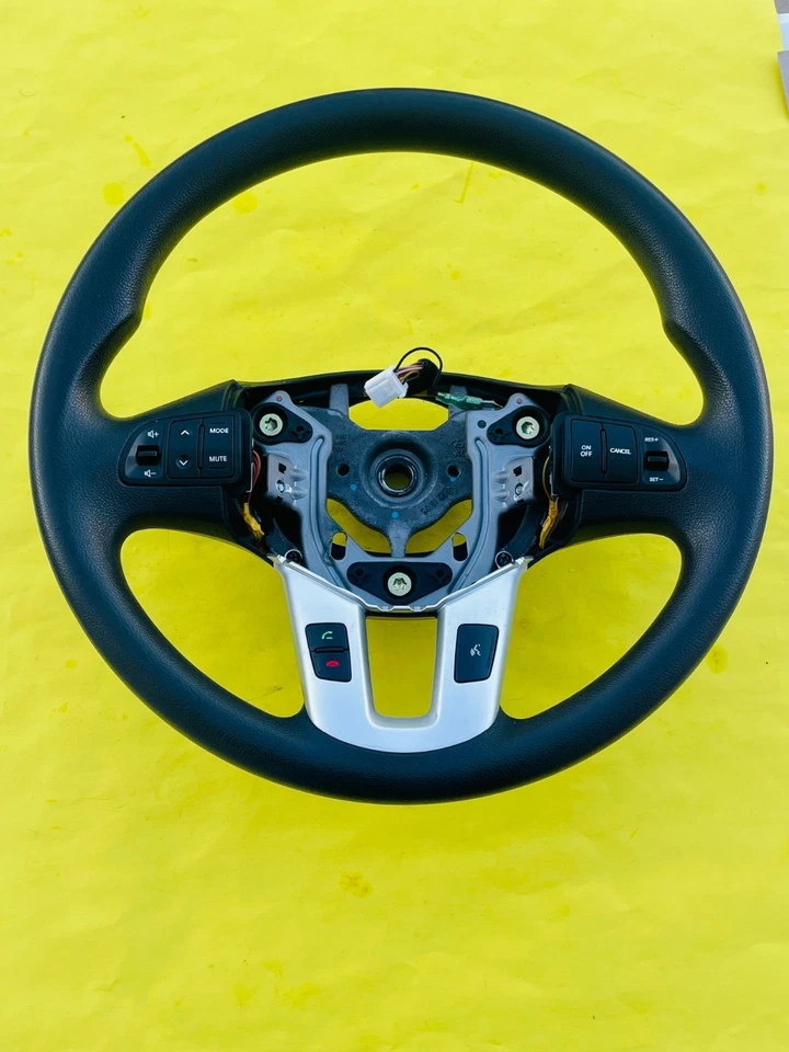 Volante conductor KIA SPORTAGE 2011-2013 con interruptor de control de crucero OEM Foto 1 de 4