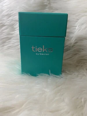 TIEKS BOX solo sin zapatos, sin flor Foto 1 de 2