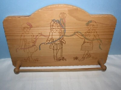 老式雕刻木质烧焦木质12英寸茶巾架条 — 第 1/4 张图片