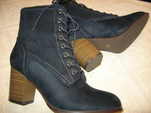 Blue suede Boots,NEW,Full Lace Up, Wood 3" Heel,Non slip sole,Rear Pull on,9M - Picture 1 of 10