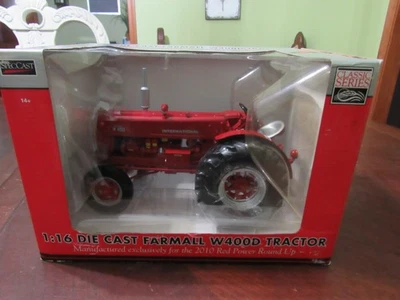 SPECCAST 1/16 2010 RED POWER ROUND-UP FARMALL W400D TRACTOR - NIB - Image 1 of 4