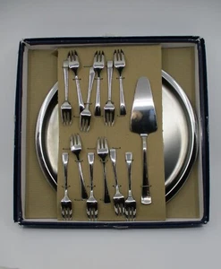 GUY DEGRENNE DESSERT / CAKE SERVING SET - 26C - Picture 1 of 5