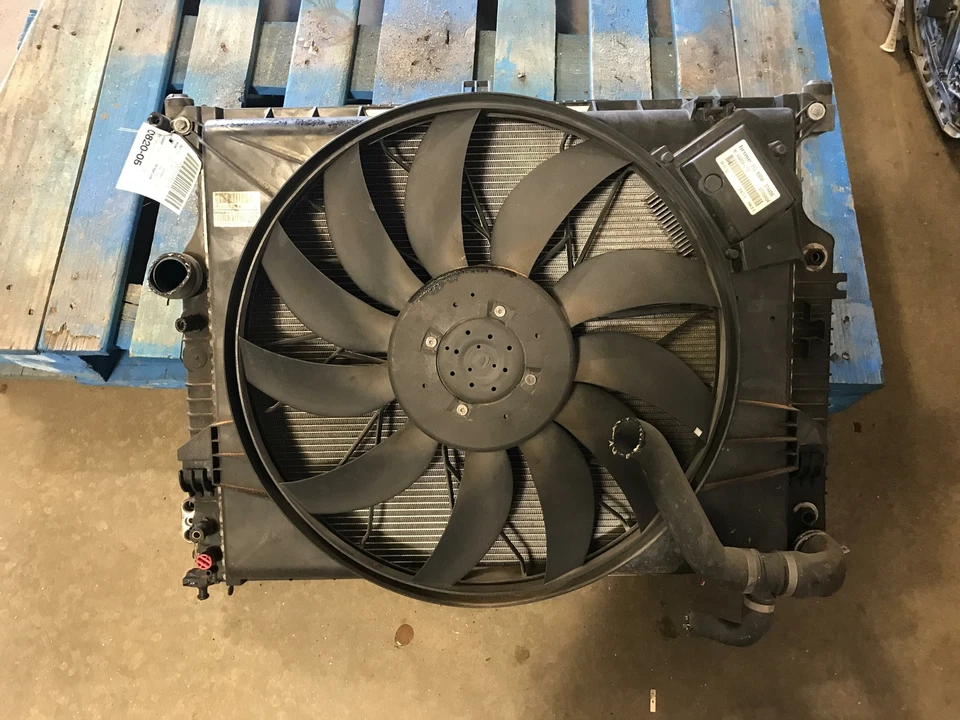 07 08 MERCEDES BENZ GL ML RADIADOR DAN CONDENSADOR SET OEM Foto 1 de 4