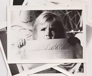 Poltergeist 1982 Tobe Hooper Vintage Set of 5 Press Movie Film Still Photographs - Picture 1 of 3