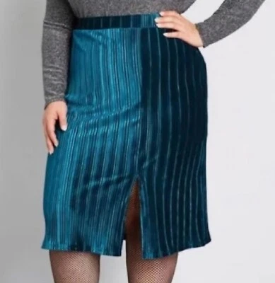 Mod Cloth Plus Size 2X Skirt Velvet Teal Skirts Dark Romantic Elegant - Image 1 of 4