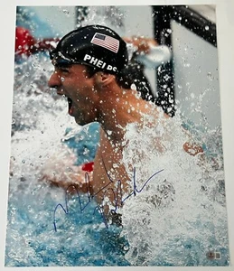 MICHAEL PHELPS SIGNED OLYMPICS TEAM USA SWIMMING 16x20 PHOTO w/PROOF BECKETT COA - Picture 1 of 4