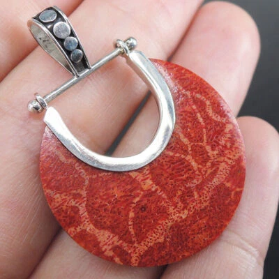 Gioielli con ciondolo in corallo rosso naturale rotondo in argento sterling... - Immagine 1 di 4