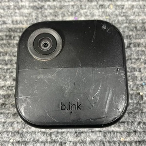Blink Outdoor (4th Gen) Wi-Fi Battery HD Security BCM00500U - Free Shipping - Picture 1 of 6