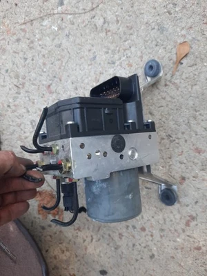 Porsche 986 Boxster/S 2004 módulo y bomba ABS antibloqueo 986.355.755.44 completo Foto 1 de 4