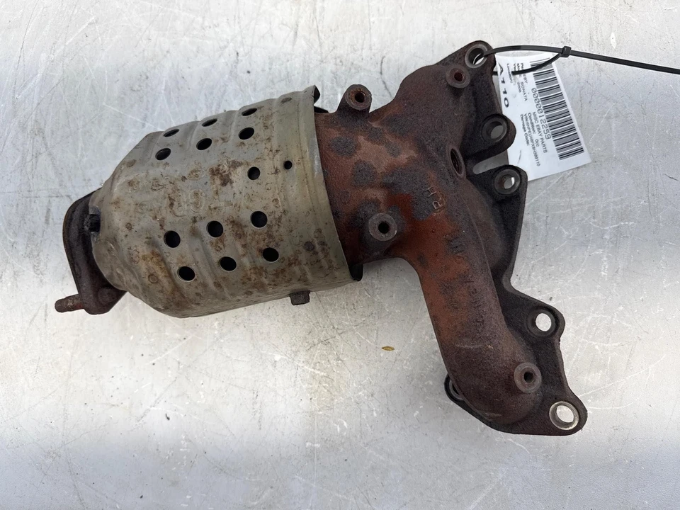 2006 - 2008 现代索纳塔 3.3L 后 Rh 催化转换器 排气歧管 原始设备制造商 — 第 1/4 张图片