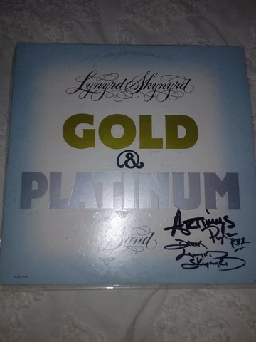 Artimus Pyle *LYNYRD SKYNYRD signed vinyl Cover