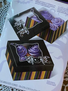 HALLOWEEN TREAT BOXES SPIDER 3 In Package 6.25”x6.25” /3 Inserts/bases (Wilton) - Picture 1 of 4