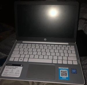 laptop computers - Picture 1 of 4