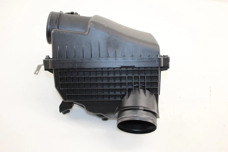 2014-2020 Acura RLX Air Cleaner Box OEM DK175 - Image 1 of 4