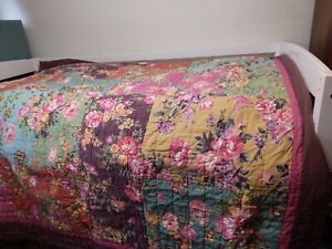 The Company Store Light weight Twin Patchwork  Quilt 82"x69" Floral And Brown