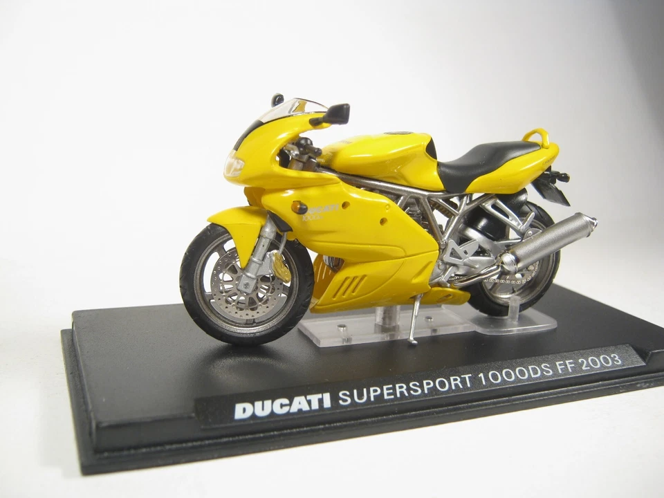 DUCATI SUPERSPORT 1000 DS FF 2003 1/24. - Immagine 1 di 1