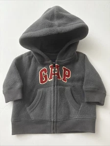Baby Gap Fleece Hoodie Kleinkind Gr. 0-3 Monate grau LOGO - Bild 1 von 5