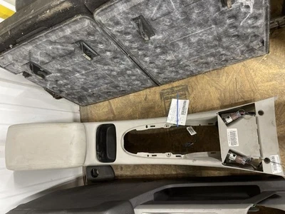 Console Front VIN W 4th Digit Limited Floor Fits 07-16 IMPALA 545421 Foto 1 de 4