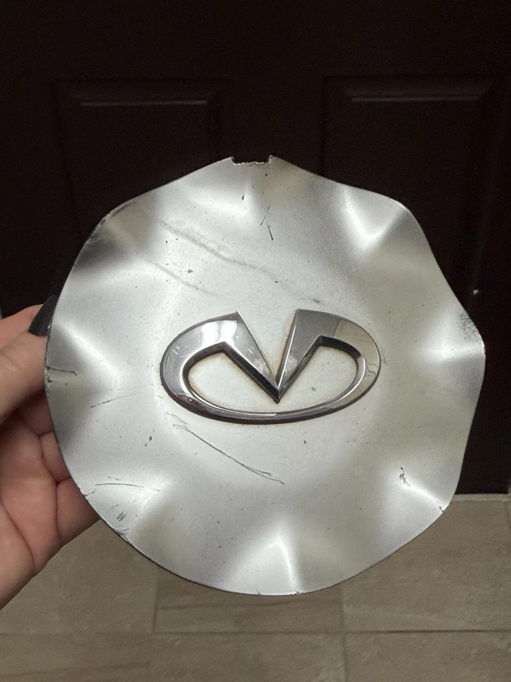 Infiniti M35 M45 2006 2007 tapa central 8 radios tapacubos llanta 18 pulgadas 40315-Eh010 OEM Foto 1 de 4