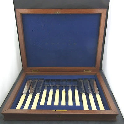 schönes altes Fisch-Besteck England versilbert , Bein ca.um 1900  - Bild 1 von 4