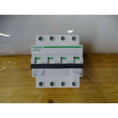 A9D52410 Interruttore Automatico Differenziale 4P 10A 300mA C 6000A A - Immagine 1 di 4