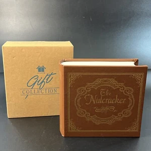 Avon Der Nussknacker animierte Spieluhr Buchdesign beleuchtet drehende Ballerina - Bild 1 von 15