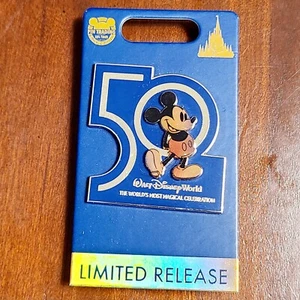 Pin de lanzamiento limitado Mickey Mouse 50 aniversario de Walt Disney World Parks WDW - Imagen 1 de 1
