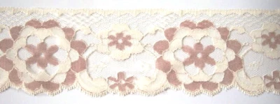 3 jardas. Renda de náilon macia floral vintage Ecru/Mocha 3 1/2" LJ-115 - Imagem 1 de 2
