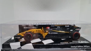 MINICHAMPS 417171146 F1 1/43 RENAULT RS17 KUBICA TEST SIGNED AT LE MANS 2023 - Foto 1 di 5