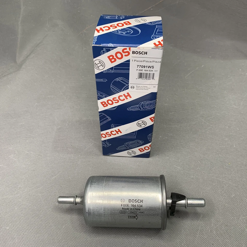 Filtro de combustible Bosch para Ford Thunderbird 1991-1997 3,8 L 77091WS Foto 1 de 4