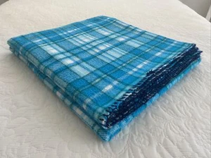 Vintage Retro Aqua Check Acrylic Double Blanket 225 cm x 190 cm - Picture 1 of 10