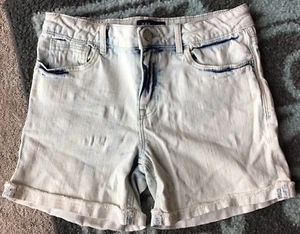 Girls Gap Kids Size 12 Jean Shorts Light Wash Roll Cuff 5 Pocket Denim Midi - Picture 1 of 12